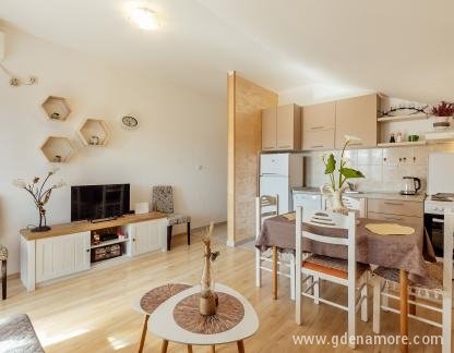 Kényelmes apartmanok Tivat központjában, Magán szállás a községben Tivat, Montenegró - 344A4158